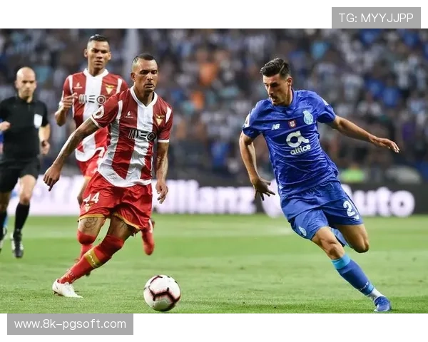 伯恩利2-2西汉姆联，定位球混乱中进球