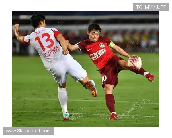 上海海港3-0完胜河南队，卫冕冠军展现强大实力向负分清零迈进